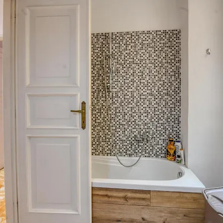 2 Bedroom Gorgeous In ラッパロ