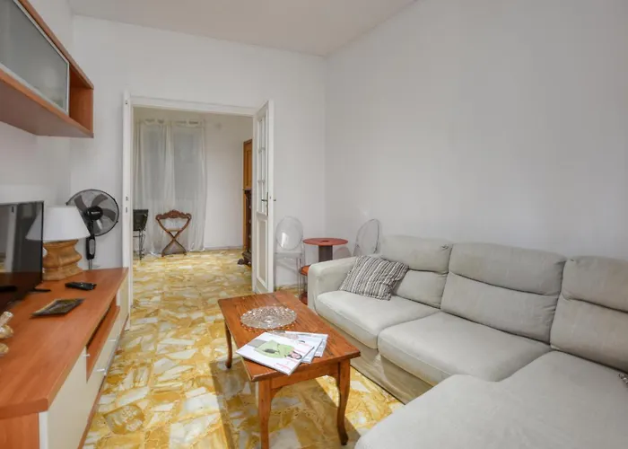 2 Bedroom Gorgeous In * Rapallo